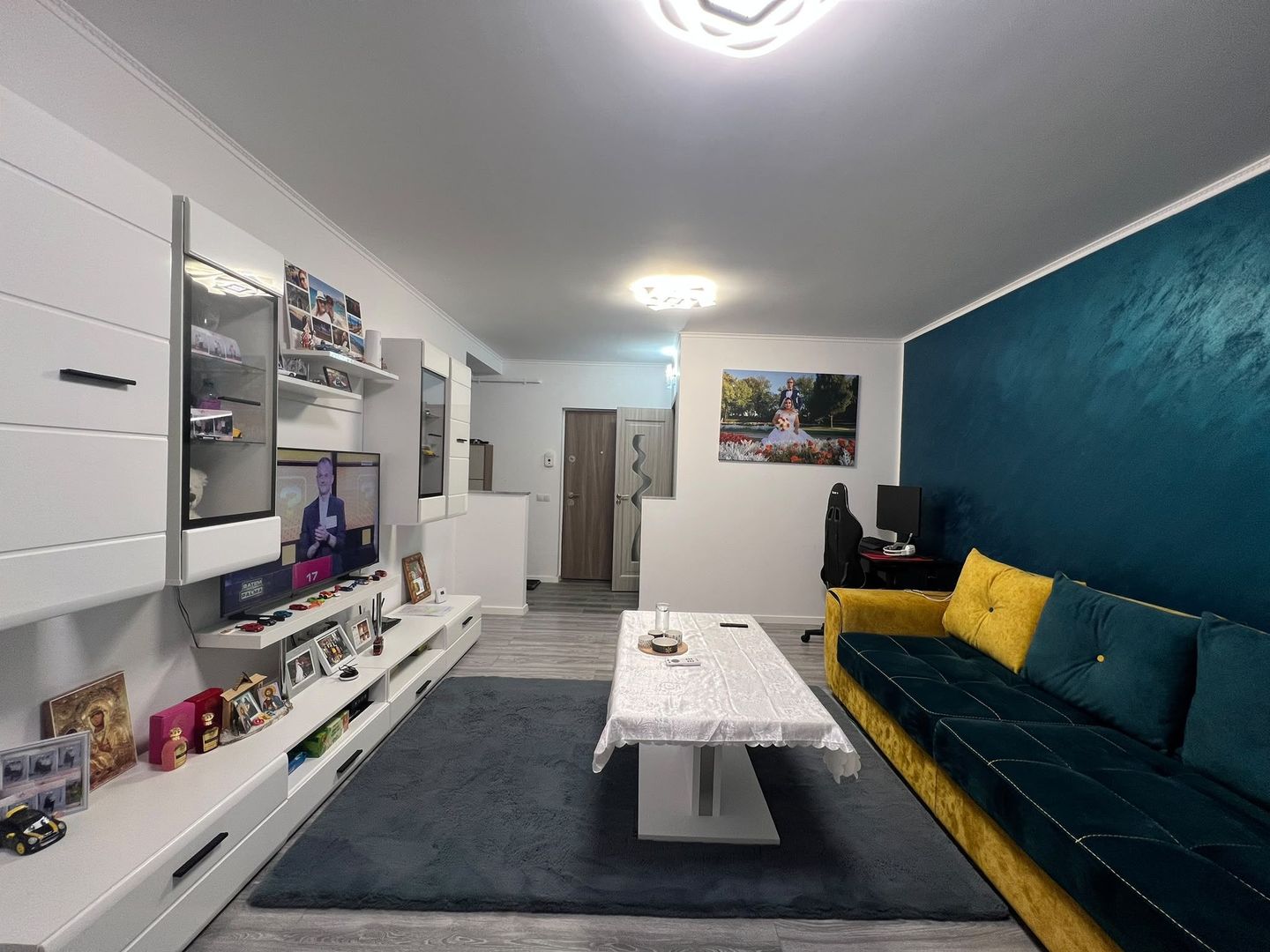 Apartament 3 camere,  decomandat - Poză 4