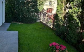 Vila lux de vanzare in cel mai dorit complex din Erou Iancu Nicolae-locatie rara - Poză 45