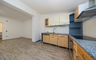 Casă cu teren 2.200 mp și deschidere la DN13 | Zonă mixtă | Brașov, Stupini - Poză 10