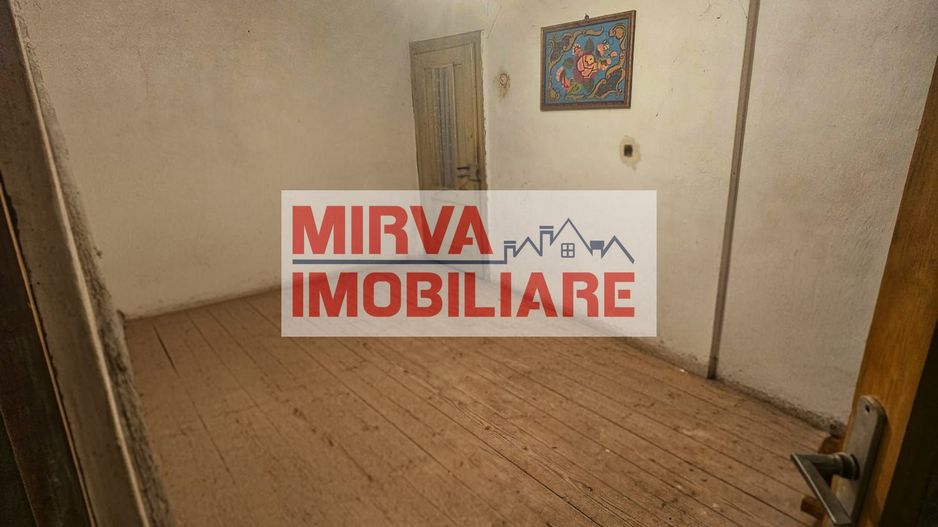 Exclusivitate! Casă cu teren generos în Sat Olteni, Com.Teișani - Poză 38