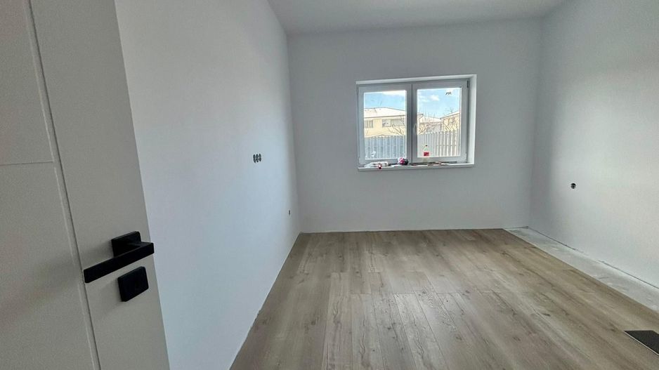 Apartament 2 camere cu bucatarie separata - Str. Unirii, Selimbar - Poză 1