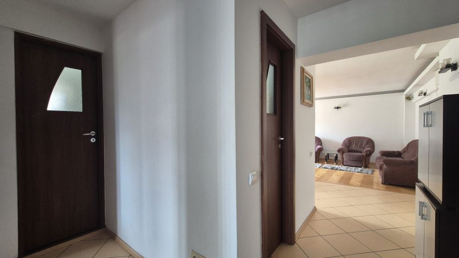 Onix, apartament cu priveliste spre Tâmpa - Poză 8