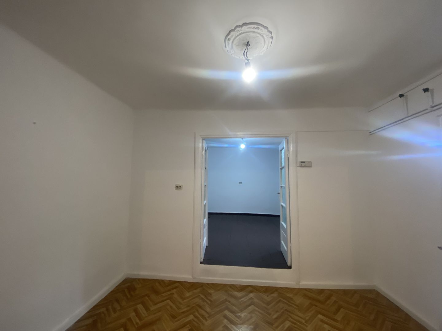 Casa de vanzare, trei camere, Vatra Luminoasa, 215,000 - Poză 2