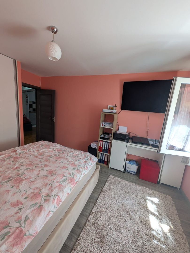 Apartament cu 2 camere decomandat de vânzare – Zona Stejarului - Poză 9