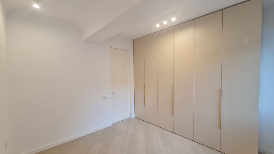 3 camere | Prima inchiriere | Cortina North - Poză 10