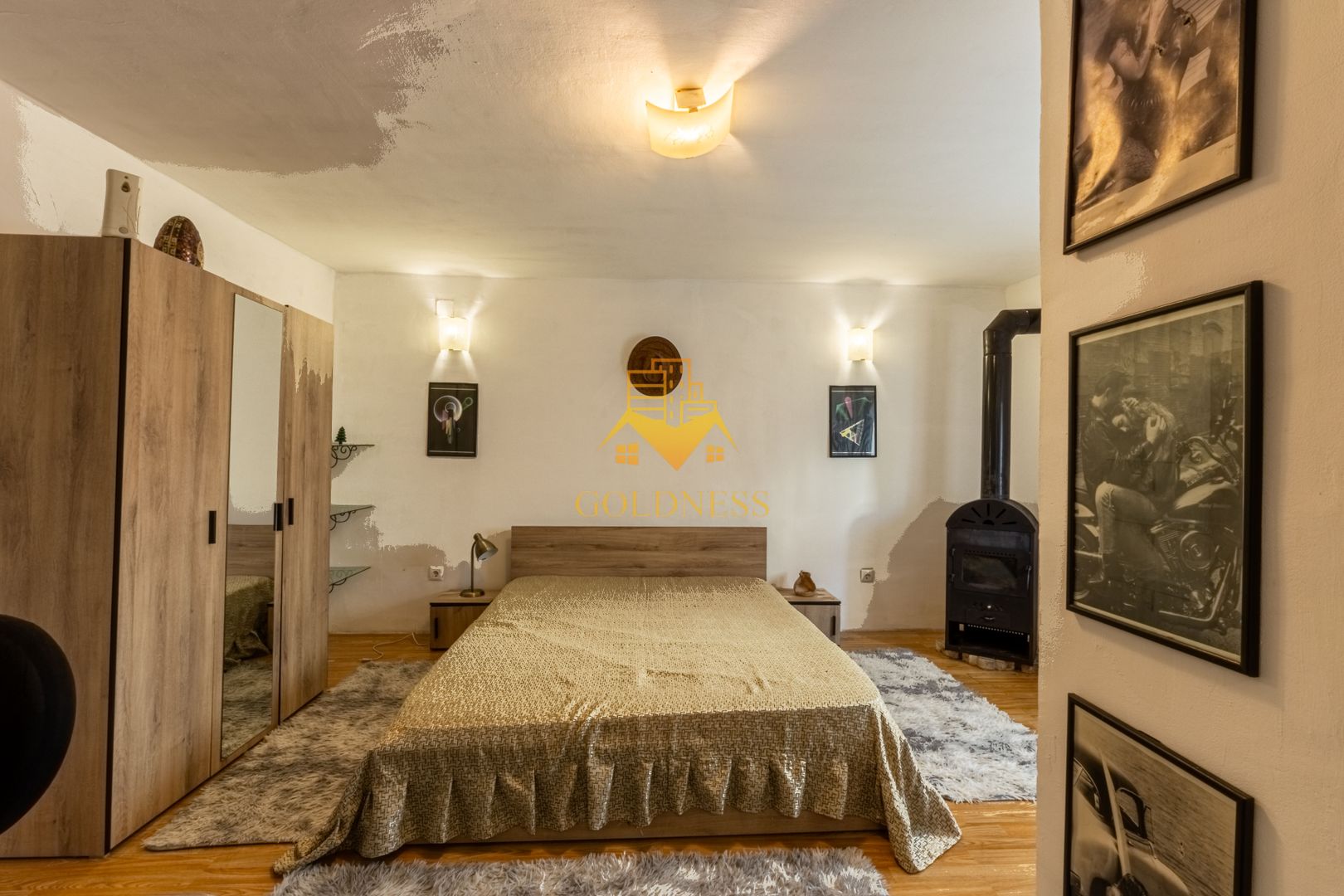 1 camera, curte, 42 mp, Andrei Muresanu, Zona Engels Bistro, Parcare - Poză 1