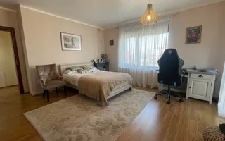 Casa eleganta si luminoasa, situata in zona de case - Mehala - Poză 37