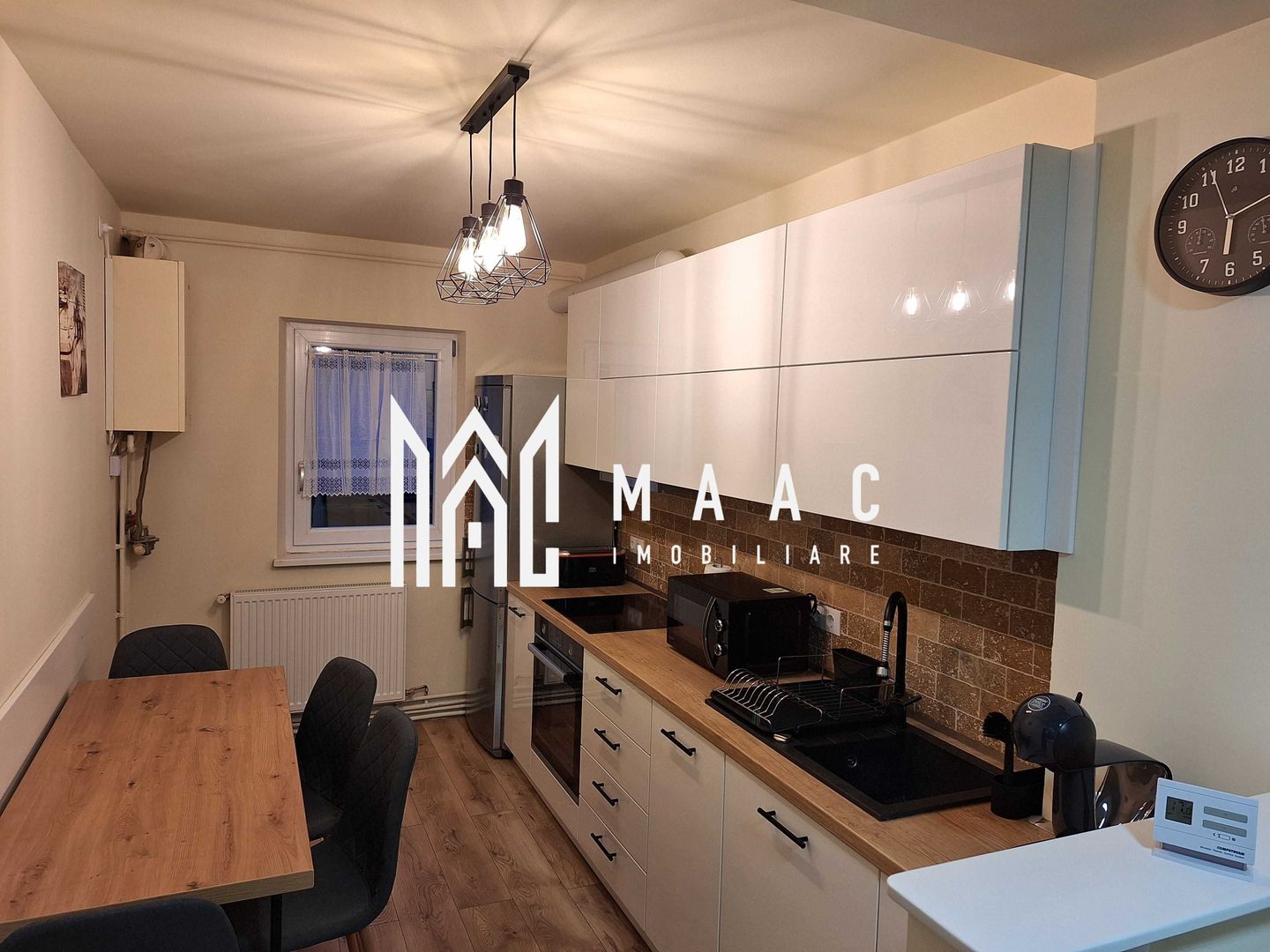 Apartament 3 Camere I Decomandat I Calea Dumbravii - Poză 1