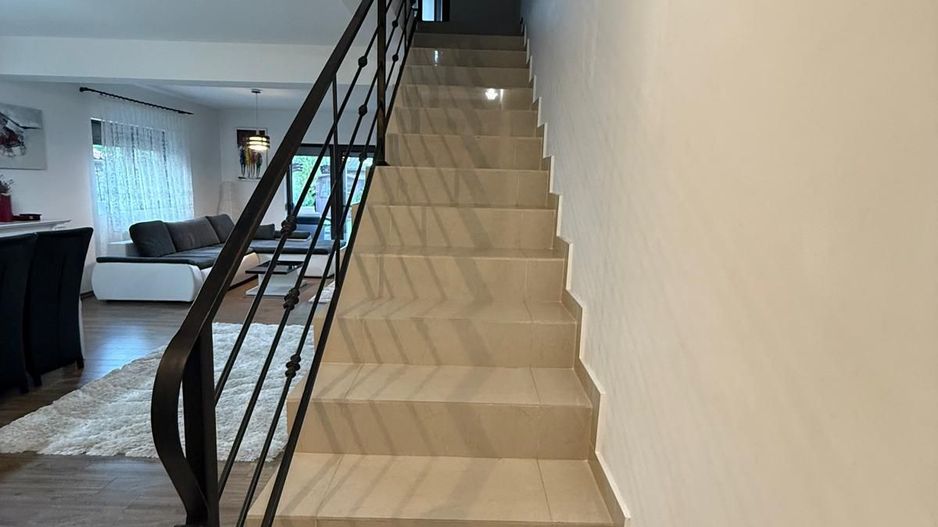 Duplex spatios - 3 dormitoare - Dumbravita - Poză 2