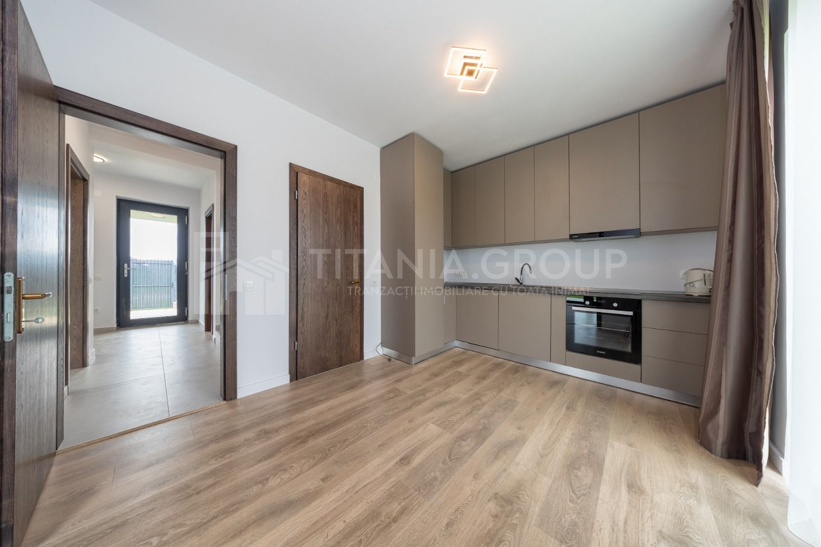 Casa individuala 4 camere, teren de 596 mp, partial mobilata, Cristian - Poză 2