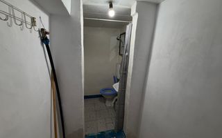 Casa cu 2 corpuri, acces auto, curte – Republica / Industriilor - Poză 9