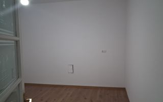 Casă / Vilă cu 5 camere de vânzare în Titulescu, Satu Mare - Poză 5