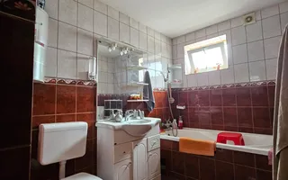 Casa- zona Spitalul nr 1 - Poză 21