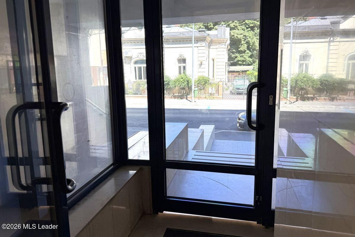 Polona - Duplex 256 mpu, 6 camere, etaje 6+7, panorama, terase 52 mp - Poză 40
