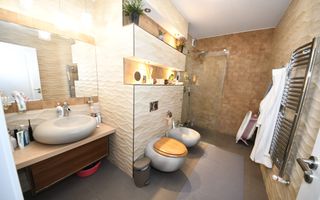 De vanzare – In exclusivitate, casa moderna in cartierul Brates Lake - Poză 3