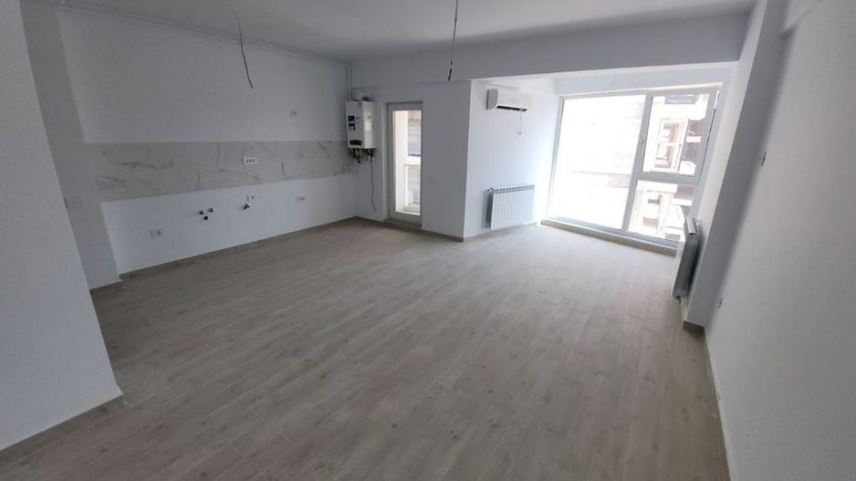 Apartament 2 camere-piscina cu pool bar Mamaia Nord - Poză 4