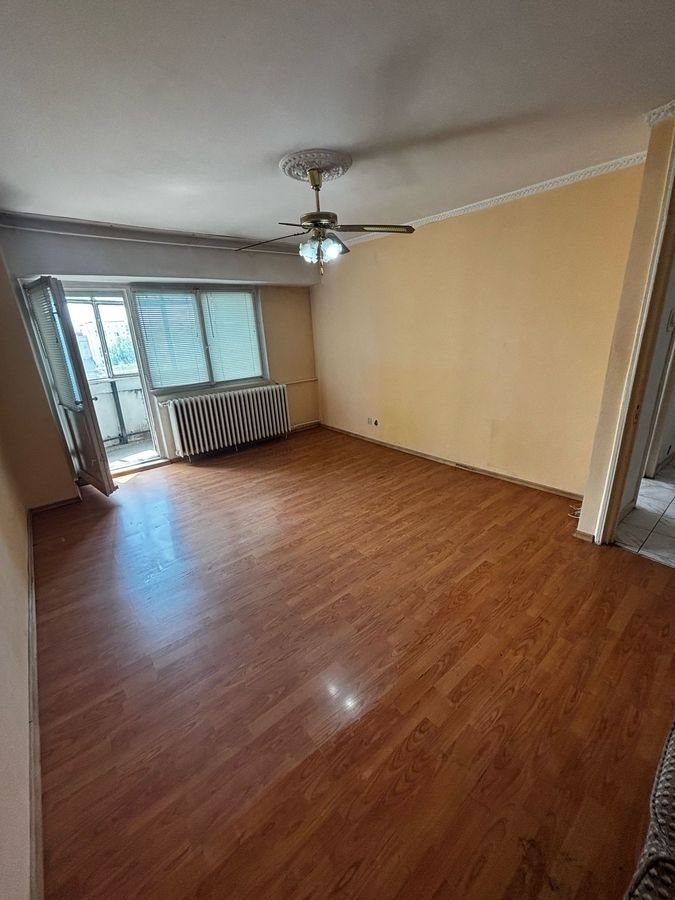 GARSONIERA SPATIOSA  METROU APARATORI PATRIEI - Poză 2