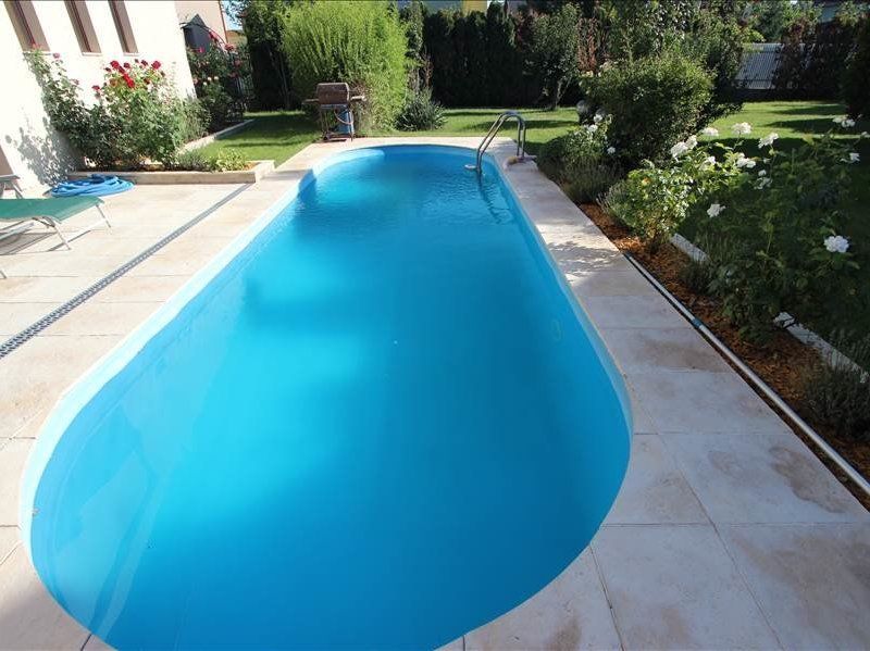 Vilă cu 4 camere de închiriat în zona Braytim cu piscina - Poză 3