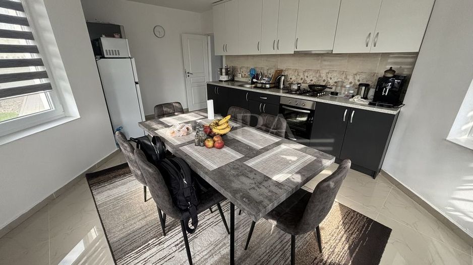 Casa individuala in Apahida, cu suprafata generoasa de teren - Poză 1