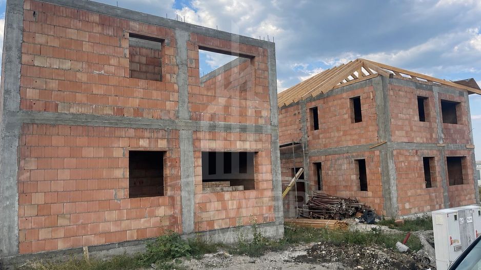Casa individuala-4 camere |120 mp utili | teren 476mp | Sura Mica - Poză 1