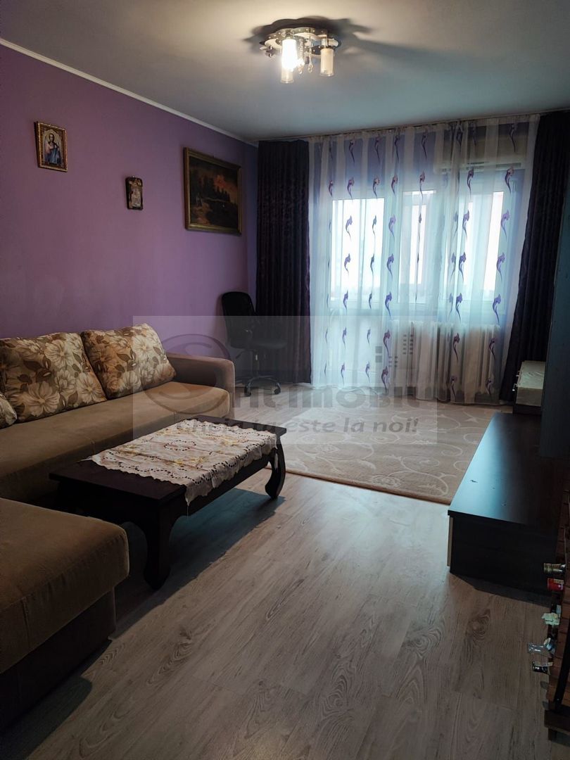 Apartament 3 camere decomandat de închiriat – Podu Roș - Poză 1