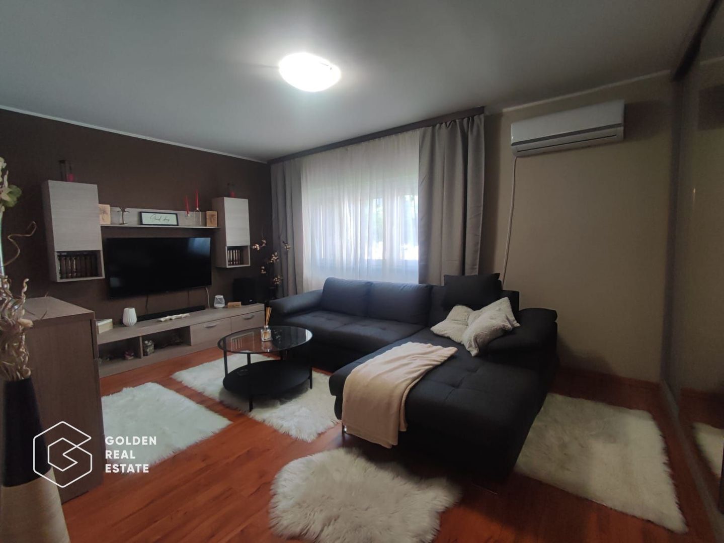 Apartament 2 camere, langa Facultate, parcare inclusa - Poză 1