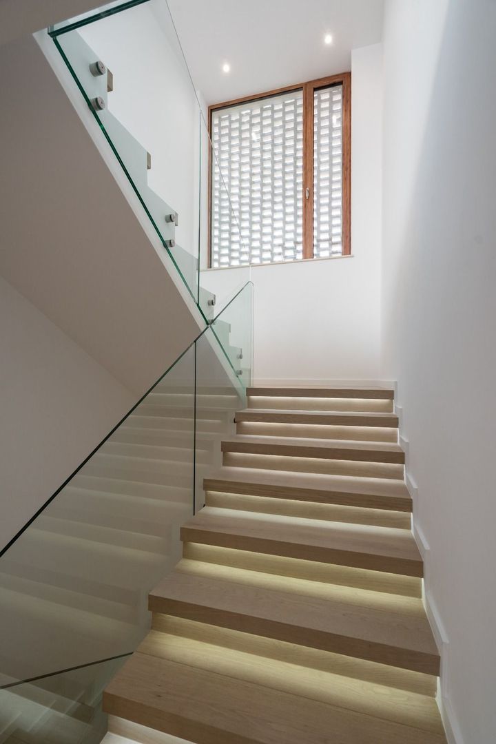 vila ind. stil mediteranean/str. Matei Basarab - Voluntari-jud.IF - Poză 4