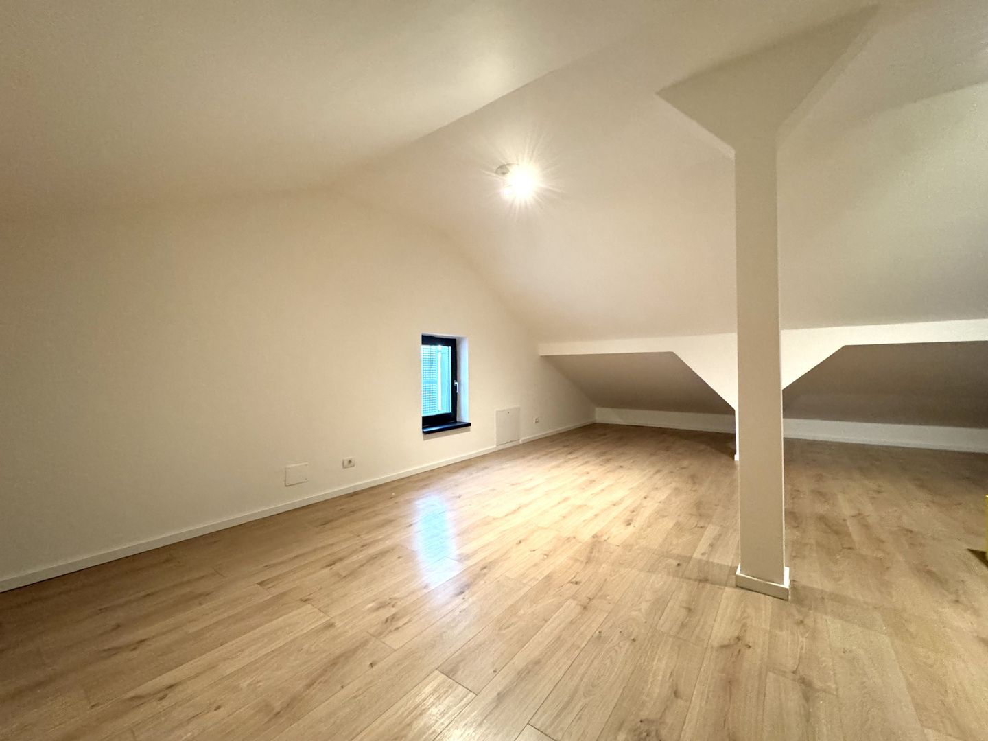Un nou început: duplex modern si primitor,  P+E+M, in Dumbrăvița - Poză 22