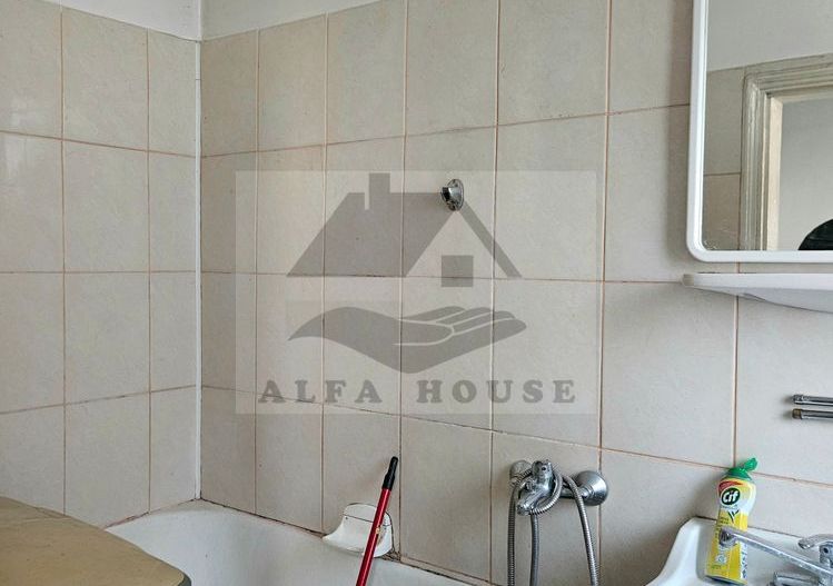 Casa individuala Sacele, 67 mp + 40 mp garaj + 515 mp curte - Poză 5