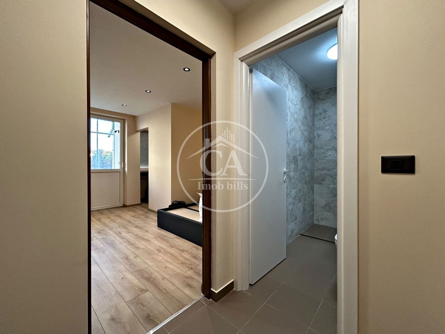Apartament de vanzare cu 1 camera in zona Rogerius, Oradea - Poză 6