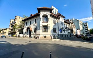 Apartament cu *3 camere* / Cladire Istorica stil Brancovenesc / Universitate - Poză 1