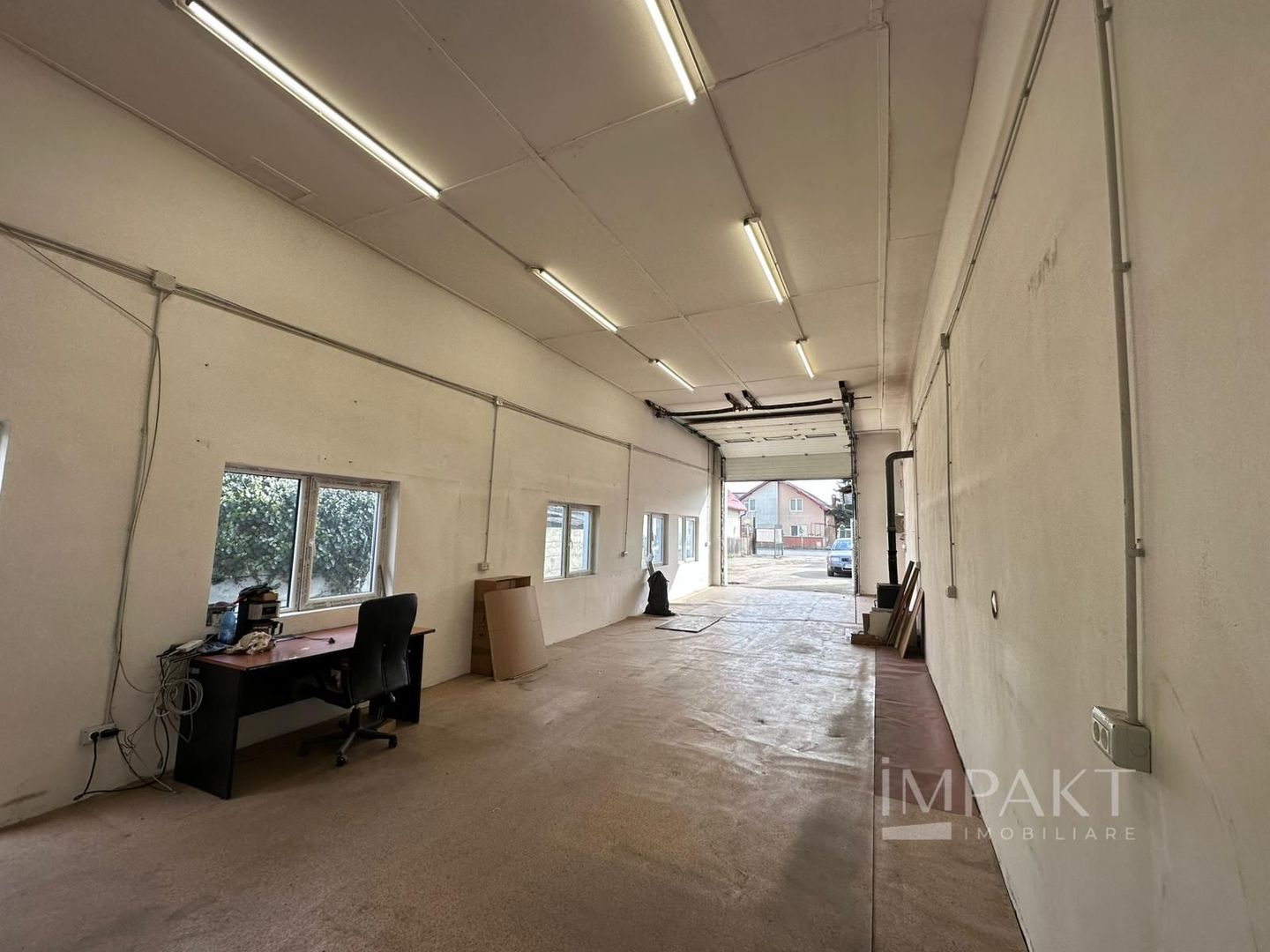 Floresti – Spatiu comercial 65 mp + 35 mp, groapa service, parcare - Poză 1