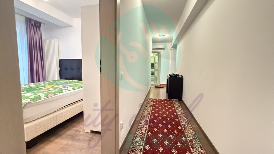 3 camere intr-o cladire cu arhitectura deosebita - Poză 3