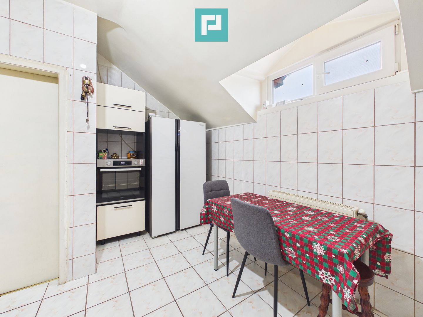 Casă cu teren 345 mp – metrou Laminorului - Poză 13
