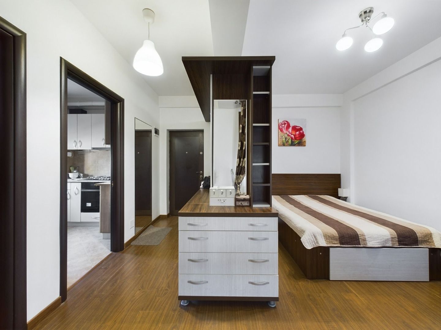 GARSONIERA 1 MAI | BLOC NOU | LOC DE PARCARE | METROU - Poză 1