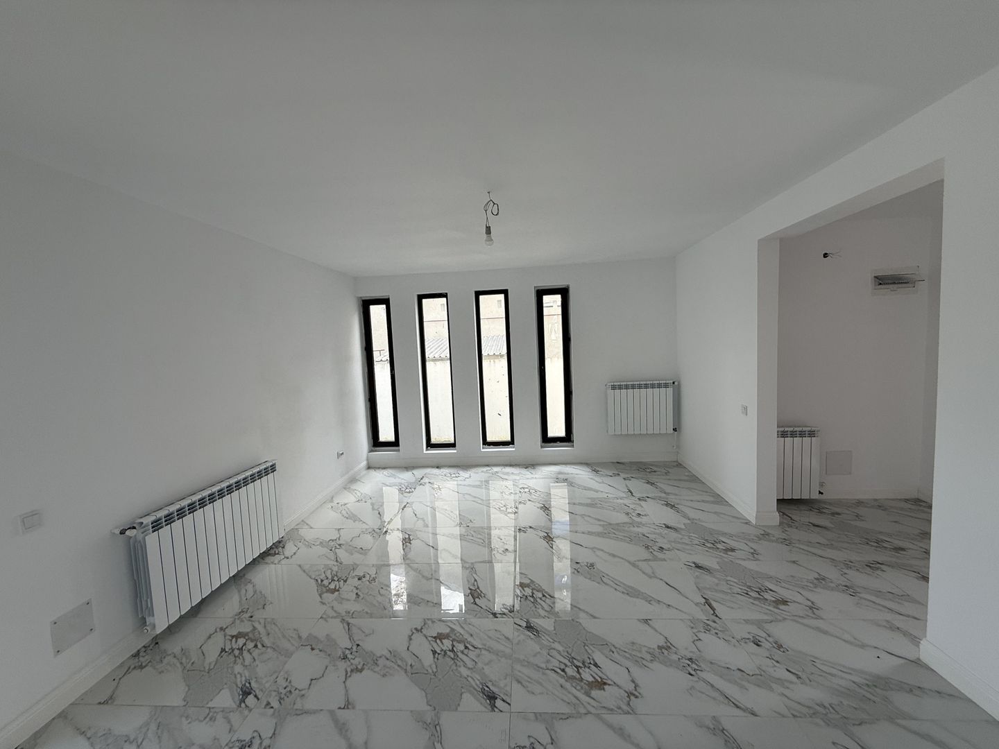 Vila 5 camere 163 mp construiți + teren 289mp - construcție 2023 - Poză 7