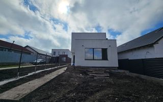 Casă de vânzare în Valu lui Traian – spațiul ideal pentru familia ta - Poză 1