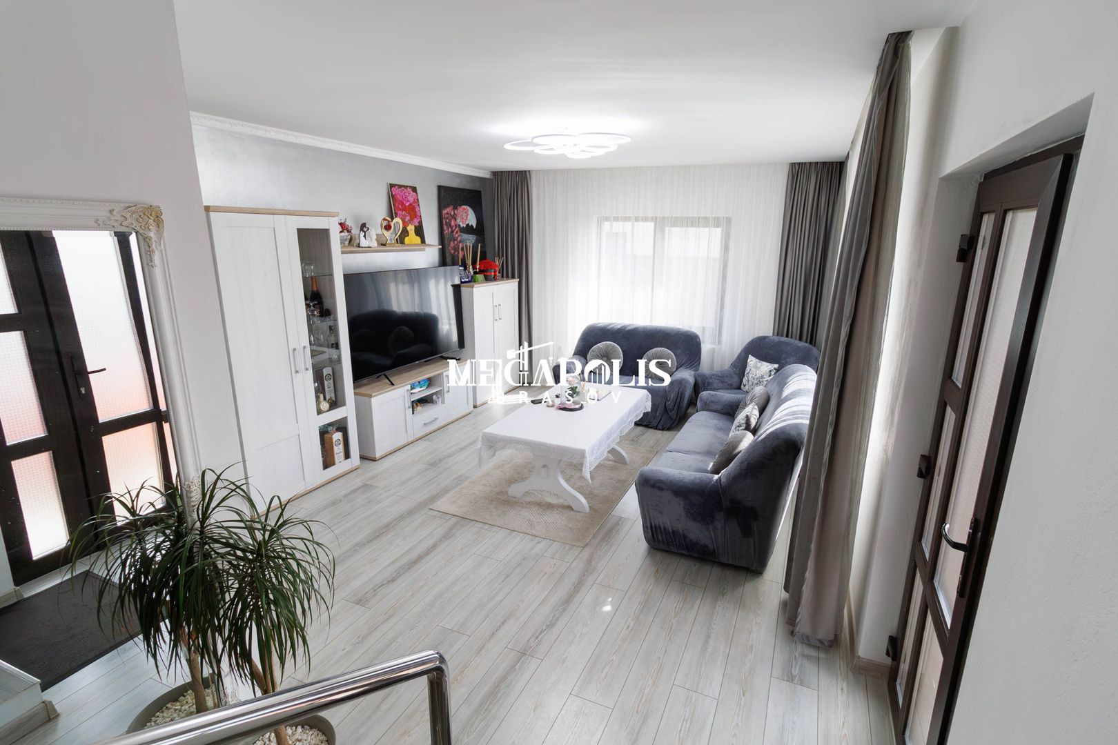 Casă spațioasă 4 dormitoare Sânpetru, 500 mp teren, mobilată complet - Poză 8