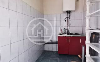 Spatiu comercial de inchiriat cu 3 camere in Alesd, Bihor - Poză 8