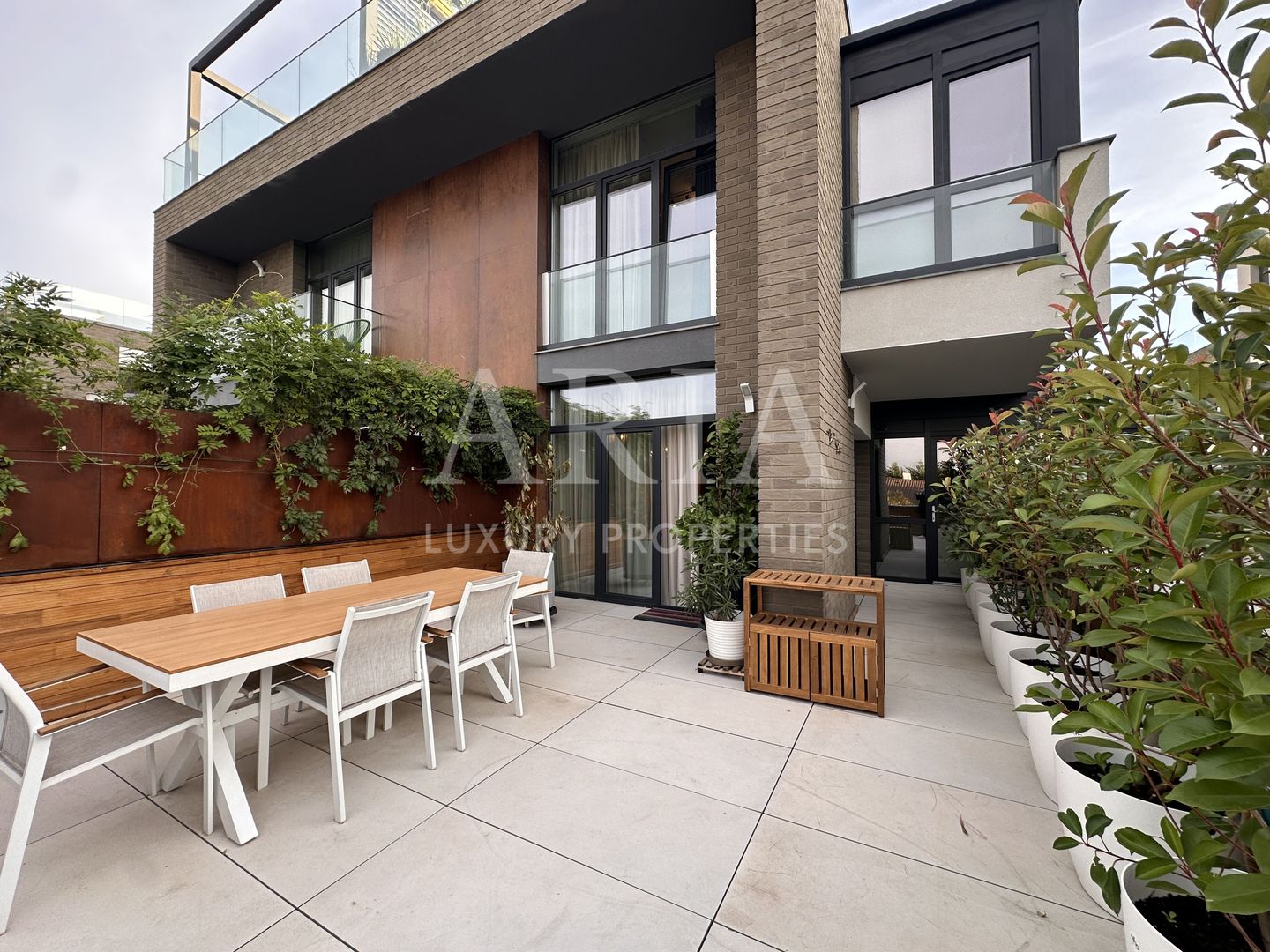 BELAIR LAKE - Penthouse duplex - LAKEFRONT - - Poză 2