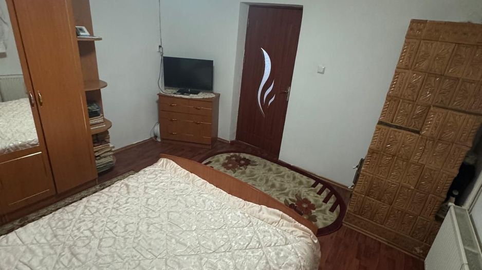 Casă de vânzare pe strada Sabarului - Poză 2