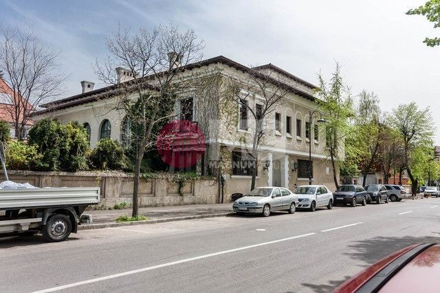Vila exclusivista de inchiriat- pretabila Ambasada sau sediu de firma  - Poză 1