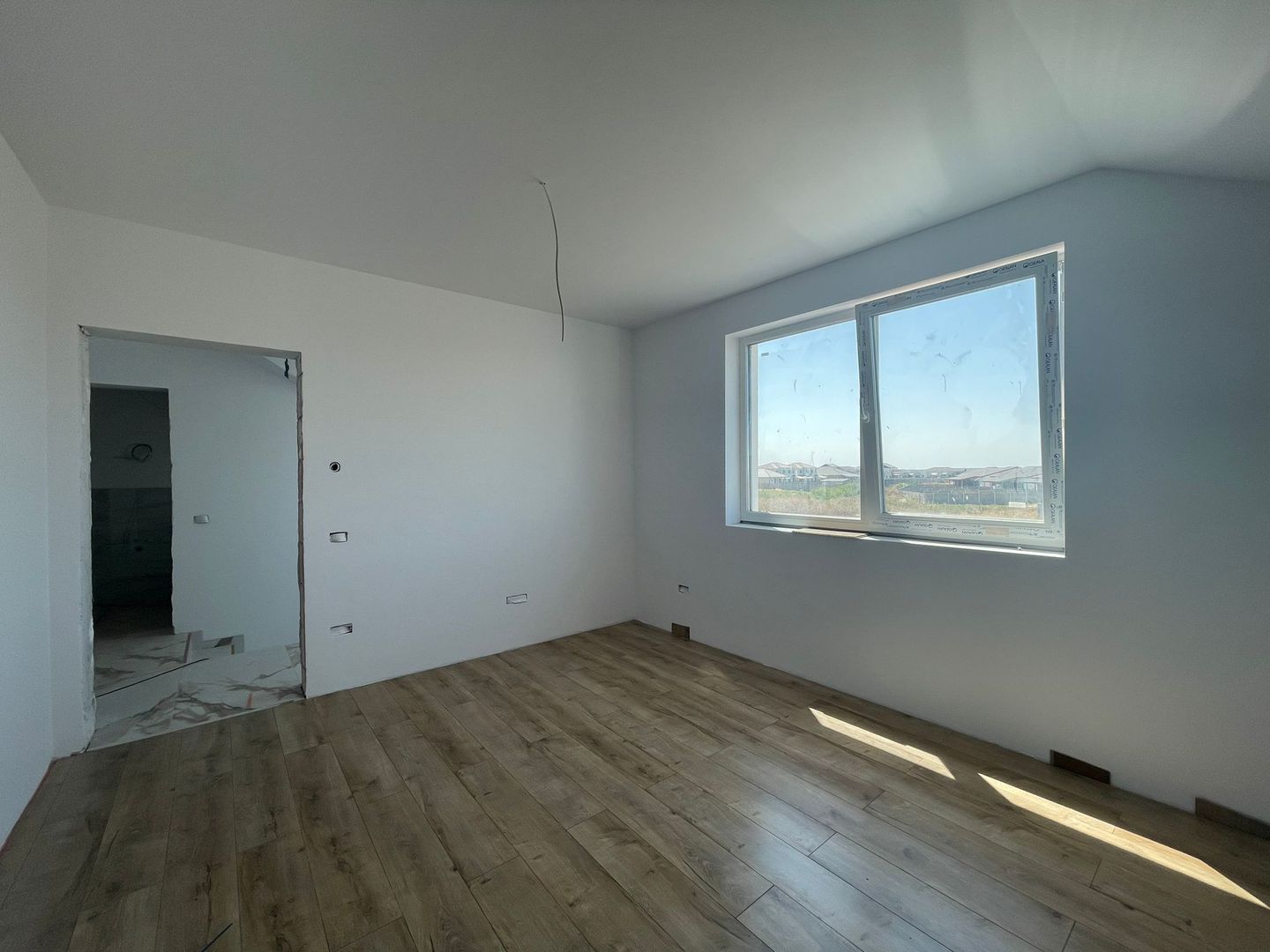 Duplex despartit prin baie | 3 camere | Super Preț | Urseni - Poză 7