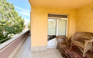 Casă practică, cu curte și parcare, în zona centrală - Parcul Carol - Poză 22