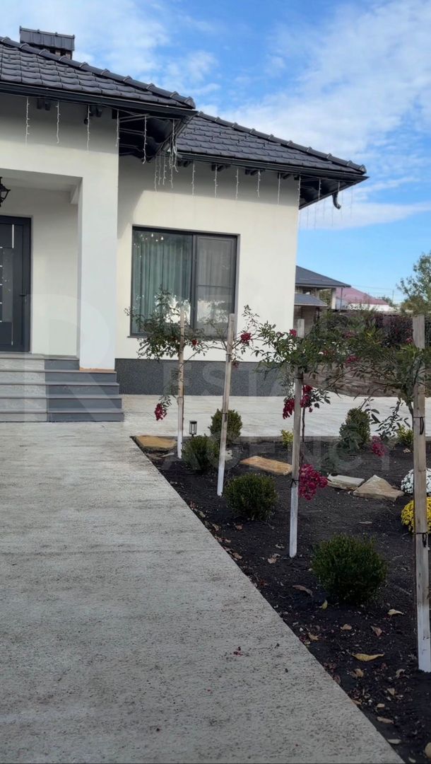 Vânzare,casă, 3 camere, Strada Hodolina noua,Peresecina. - Poză 3