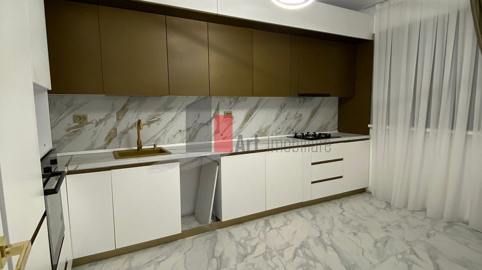 VILA SUPERBA DE VANZARE IN PIPERA - Poză 4