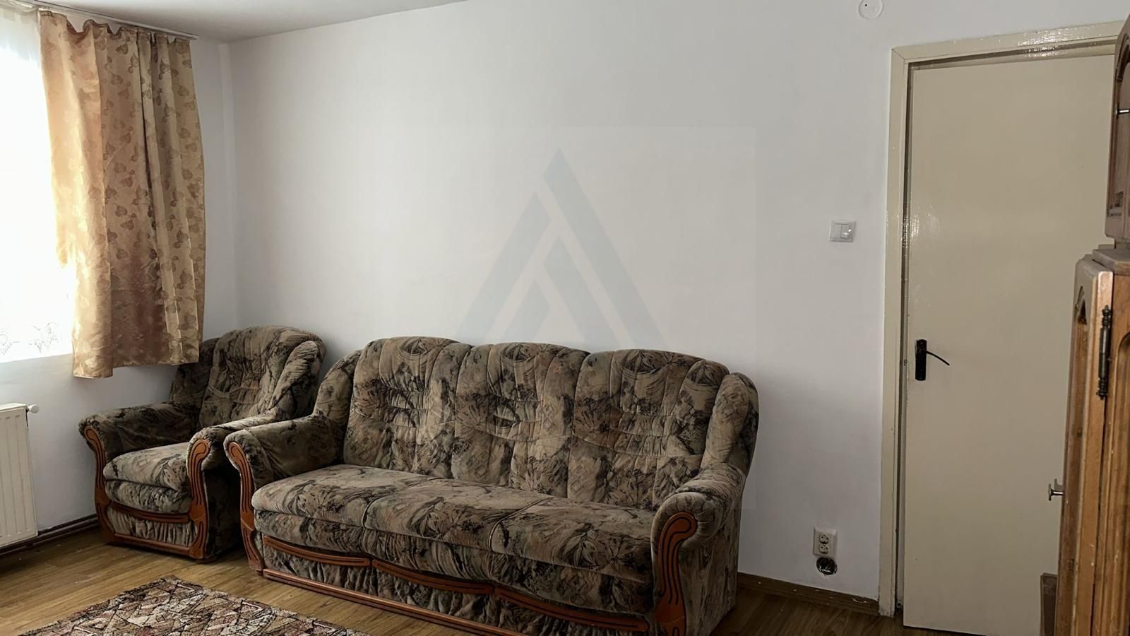 Apartament 2 camere de vânzare 45 mp utili + pivnița- Strada Oștirii - Poză 5
