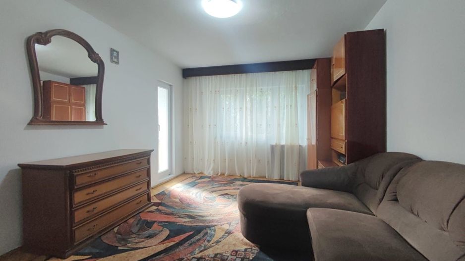 Apartament spatios la etajul 1, cu loc de parcare inclus, Micalaca, zona 300 - Poză 5