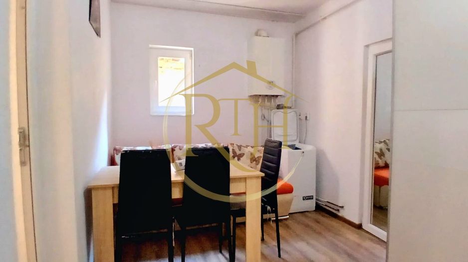 Oferim spre vanzare un Apartament la curte comuna, in zona Odobescu. - Poză 8