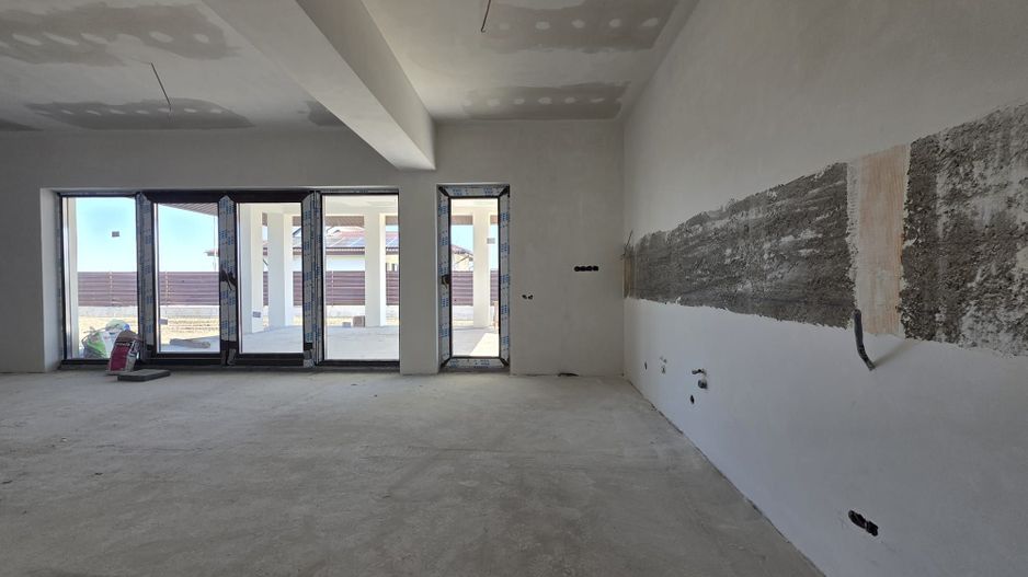 Casa in regim P+1ER de vanzare in Baltoesti - Poză 11